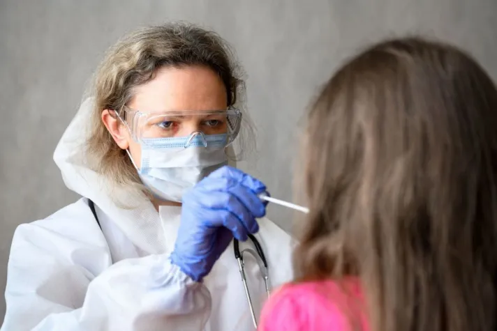 Bild: Corona Schnellteststationen für Schulen