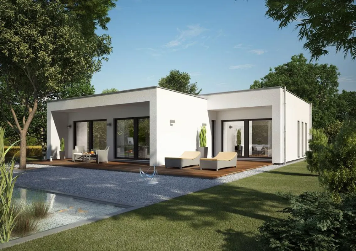 Modernes Wohnen auf einer Ebene ermöglicht ein Bungalow. Foto: Okal