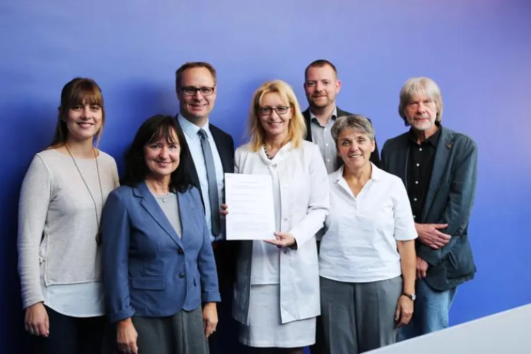 Bild: Hochschule Neu-Ulm kooperiert bundeslandübergreifend mit Freiwilligenagenturen