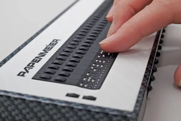 Bild: Neues Hilfsmittel für Blinde am Arbeitsplatz