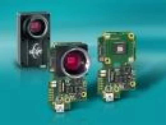 Bild: USB-Industriekamera mit abgewinkeltem Objektivflansch als Board-Level-Lösung für OEMs