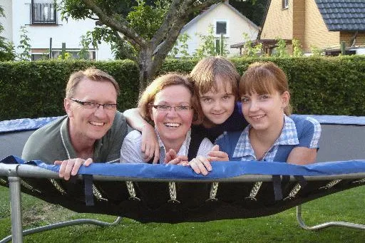 Bild: Ehrenamtliche Gastfamilien für Austausch-Schüler gesucht / Aufenthalt ab drei Monate / Anreise im August