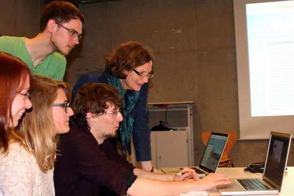 Bild: Digitale Pflanze oder Ballons für die Zukunft