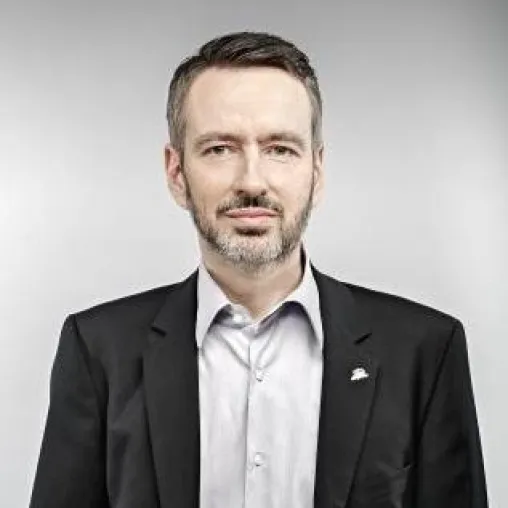 Bild: Vertriebsrepräsentant Ronny Fleck-Gerstädt ist BALLY WULFF seit 10 Jahren treu