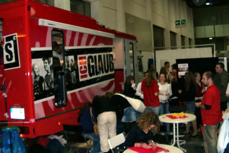 Bild: „Ich glaub’s – and YOU?“ - Junge Christen bieten Kontrastprogramm auf Europas größter Jugendmesse
