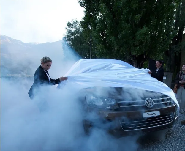 Bild: la folie macht den neuen VW Touareg erlebbar