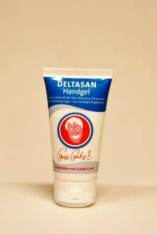 Bild: Ihr "Schutzengel" für unterwegs - Deltasan antiviral und antibakteriell wirkendes Handgel