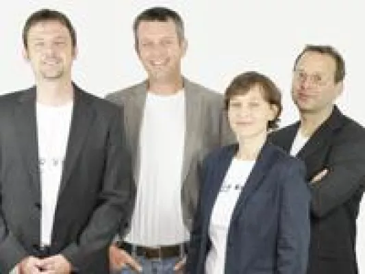 Firmenwissen mit Wiki-Software zentral organisieren – Hallo Welt! aus Regensburg ist Unternehmen des Monats Bild: Firmenwissen mit Wiki-Software zentral organisieren – Hallo Welt! aus Regensburg ist Unternehmen des Monats