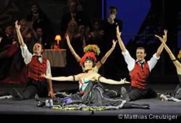 Bild: Erotik im Dreivierteltakt – Dresdner Semperoper bringt Operetten-Klassiker Die lustige Witwe 2015