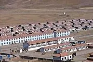 Chinesische Regierung siedelt 50.000 tibetische Nomaden in speziellen Siedlungen an Bild: Chinesische Regierung siedelt 50.000 tibetische Nomaden in speziellen Siedlungen an