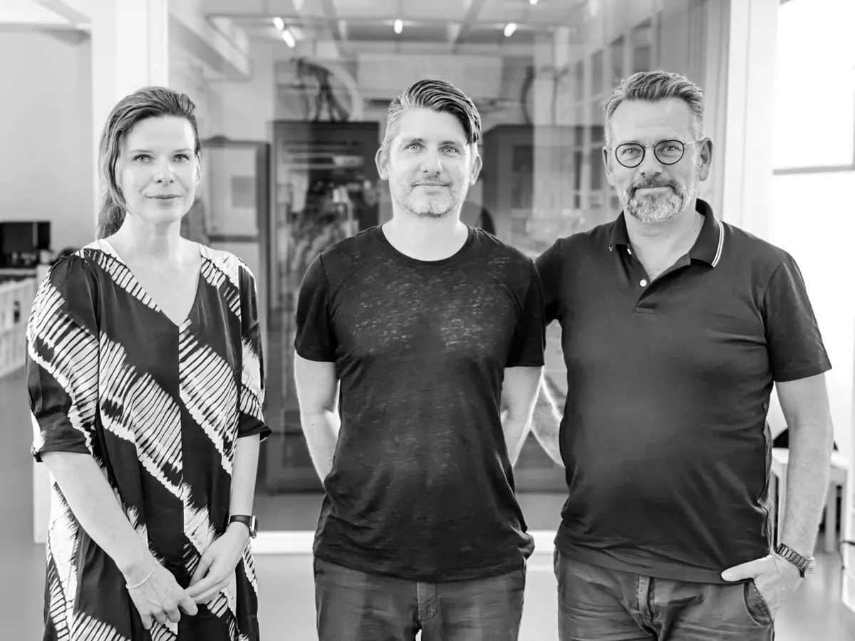 Von links nach rechts: Meike Ernst, Prof. Dr. Sebastian Sierra Barra, Armin Berger