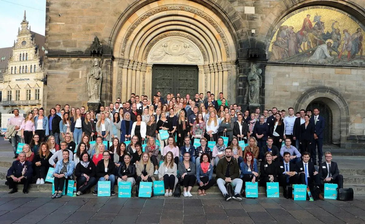 Bremer Berufstätige und Azubis starten ins Wintersemester an der FOM Hochschule in Bremen (Foto: Mar