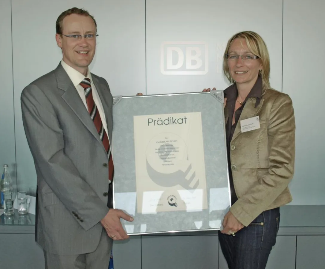 Jochen Meyer und Kathrin Meyer-Voges bei der Prädikatsvergabe des TOTAL E-QUALITY