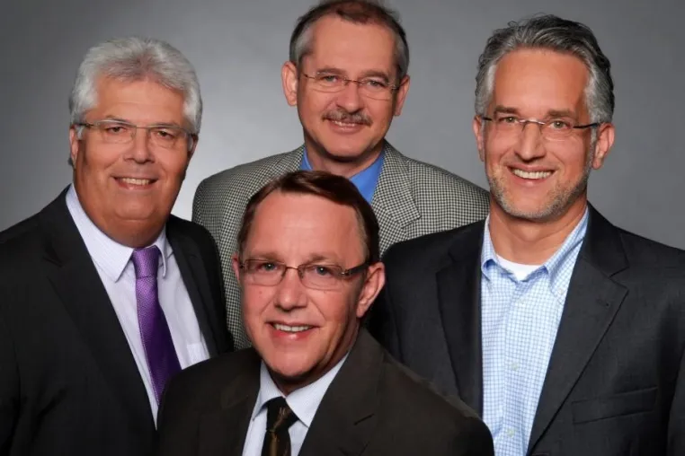 Bild: Alles unter einem Dach - Aus Log5Group sowie Domnik und Bücker Logistik wird die Log5Group Engineers GmbH