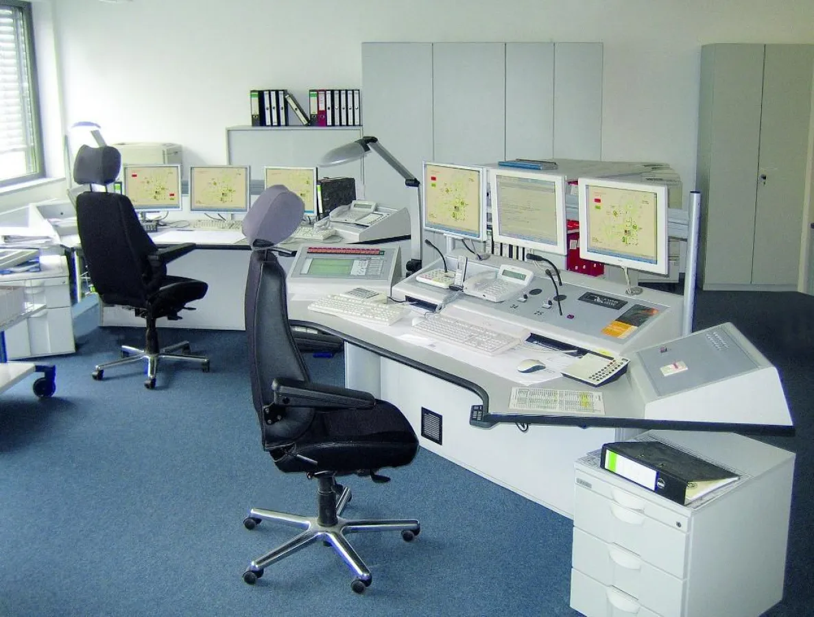 Blick in die modernisierte Leitstelle des UKM