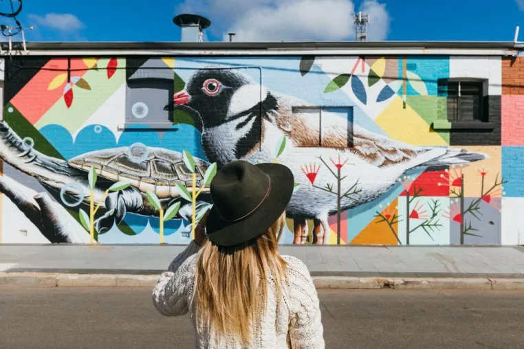 Bild: Open-Air-Kunst in Westaustralien: Street-Art in Perth und auf Getreidesilos im Outback