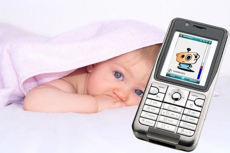 Bild: Babyphone-Software für Handys bei babymobile.de