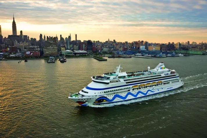 Bild: AIDAaura besucht New York zum 400. Geburtstag