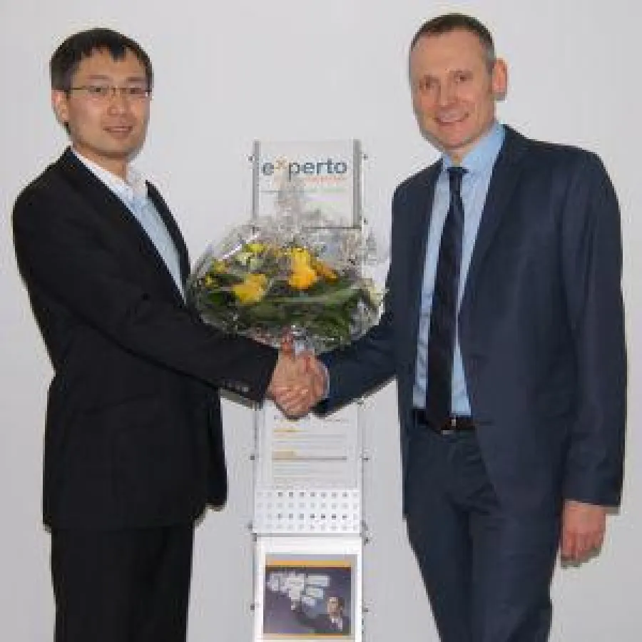 Experto.de Portalmanager Nam Kha Pham begrüsst Thomas Issler als neuen Autor