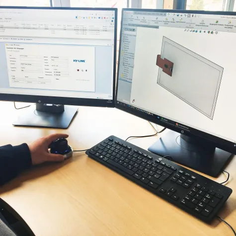 Bild: HY-LINE: eigene Touchscreen - Fertigung