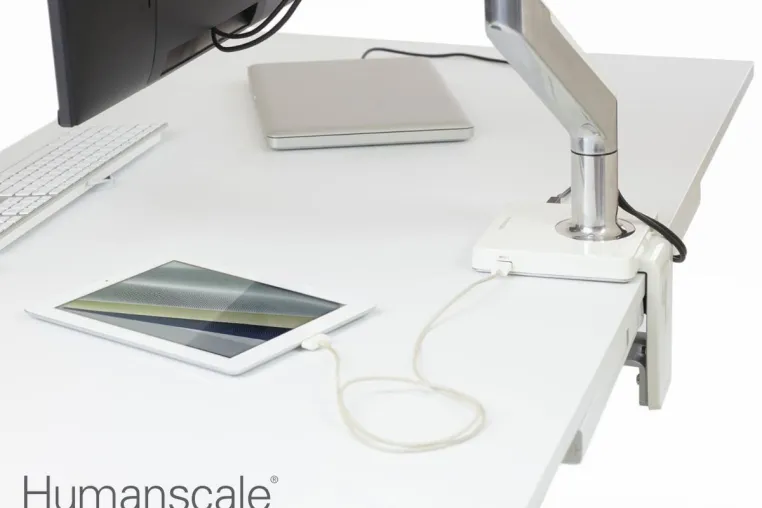 Bild: Plug & Play – Dockingstationen am Arbeitsplatz