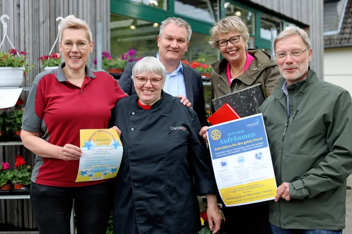 Schreddern und feiern Bild: Schreddern und feiern