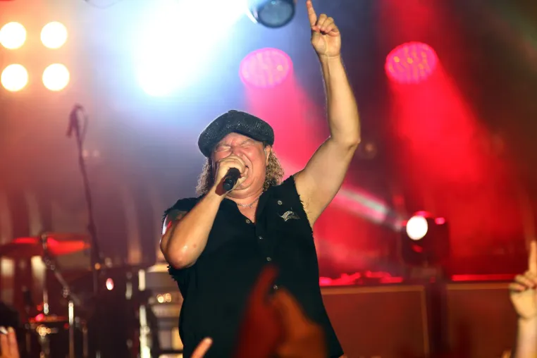 Bild: Kockender Rock ’n’ Roll in Zeulenroda „We Salute You“ AC/DC Show 