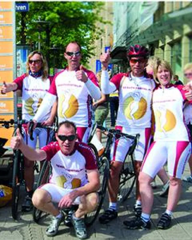 Die „Jedermänner“ des TEAM BEAUTY-PORTAL machen nicht nur auf dem Fahrrad eine gute Figur