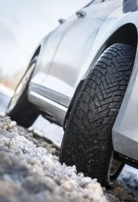 Bild: Nokian Weatherproof Allwetterreifen ist der Testsieger im 'Auto Express' Reifentest