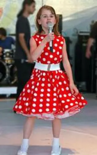 Bild: Großer Auftritt für “Little Conny” beim Radio-NRJ Fest “Energy in the Park”