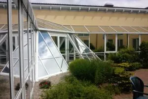 Sonnenschutzfolie für optimalen Sonnenschutz Bild: Sonnenschutzfolie für optimalen Sonnenschutz