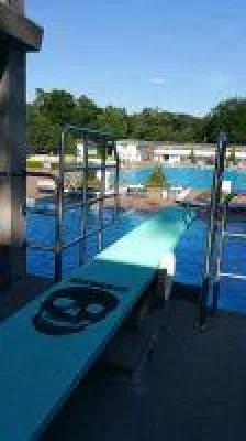 Turmspringer Niko Iordanov siegt beim 10. Rudi Altmann Cup der Wasserspringer im Kunst- und Turmspringen. Bild: Turmspringer Niko Iordanov siegt beim 10. Rudi Altmann Cup der Wasserspringer im Kunst- und Turmspringen.