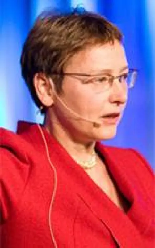 Fleur Wöss: verbindet Vortragscoaching mit Zen