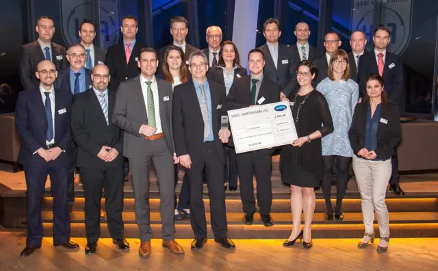 Bild: Preis „Carrier of the Year Intercompany Road 2014“ der PAUL HARTMANN AG geht an die E.L.V.I.S AG
