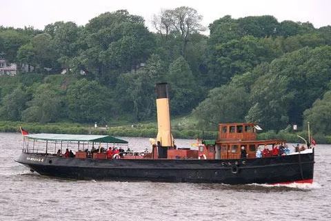 Bild: Dampfeisbrecher ELBE zum 821. Hafengeburtstag Hamburg unter Dampf - Auch Fahrten nach Blankenese und Lauenburg.