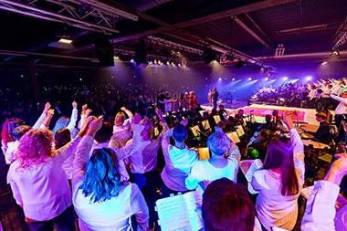 Bild: 3.500 begeisterte Zuschauer beim Pop-Oratorium Luther