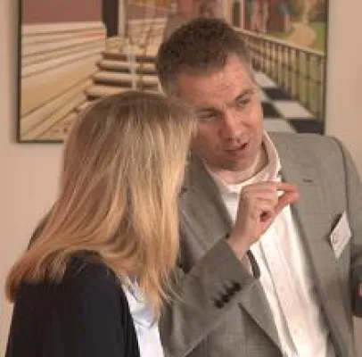 Bild: Neu: Umfassende Aus- und Weiterbildung für Dienstleistersteuerer in vier Praxismodulen