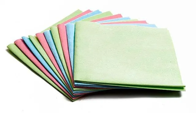 Bild: Putzen bleibt putzen - Vliestücher aus Microfaser fuer alle Fälle