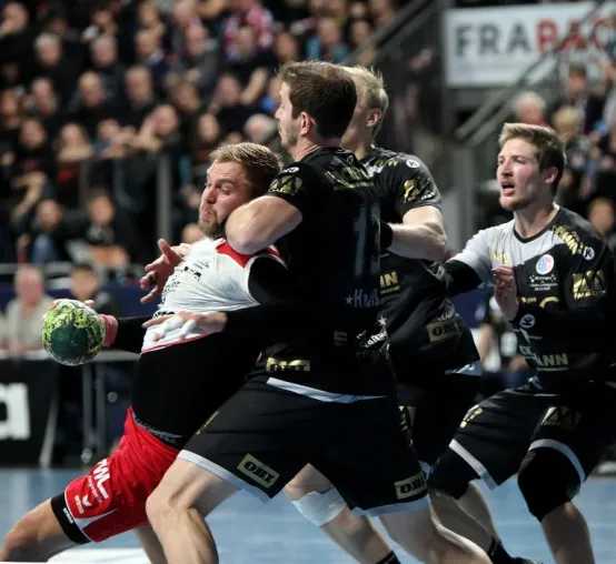 Handball: HC Erlangen gewinnt nach Kraftakt mit 26:22 gegen die Eulen Ludwigshafen Bild: Handball: HC Erlangen gewinnt nach Kraftakt mit 26:22 gegen die Eulen Ludwigshafen