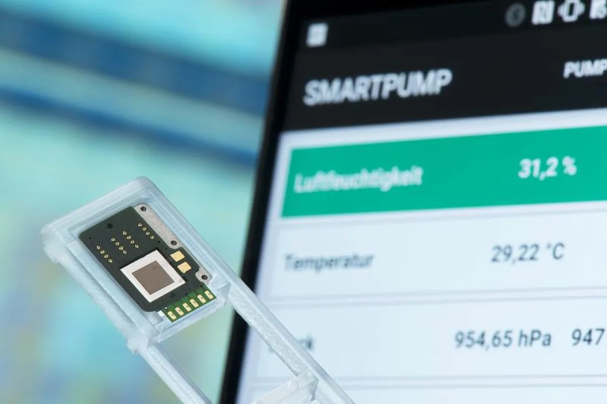 Gerade einmal 25 Quadratmillimeter misst die derzeit weltweit kleinste Mikromembranpumpe. (© Fraunhofer EMFT)