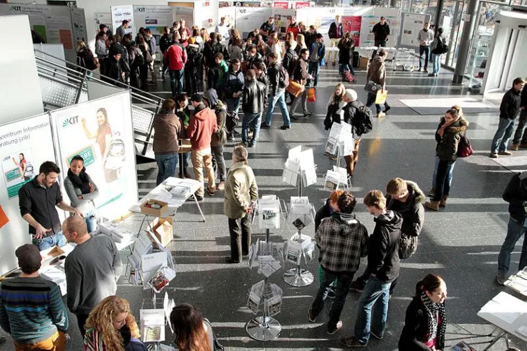 Bild: Informationstag zum Studium am KIT