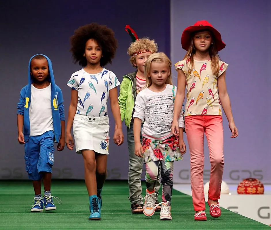 Ganz vorne: Minnetonka Thunderbird in neuem Hot Pink (re), Foto: Messe Düsseldorf/ GDS, c.tillmann