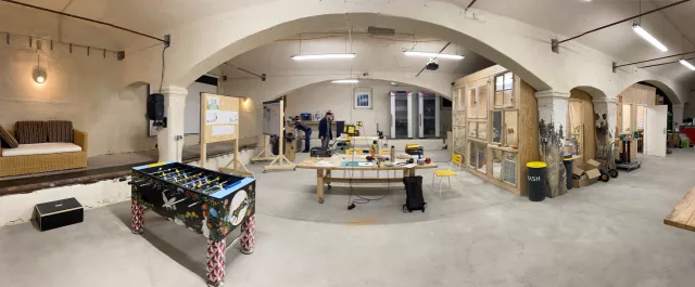 Bild: Erstes Maker Retreat in Deutschland eröffnet im alten Kuhstall