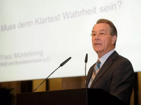 Bild: Demokratie ist kein Schaukelstuhl - Kongress zu Klartext und Wahrheit in der öffentlichen Rede