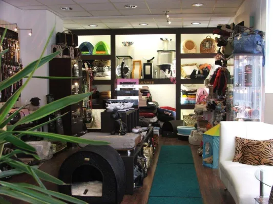 Bild: „By Aramis Dog and Cat“ eröffnet 1. Boutique für exklusive Accessoires für Hunde und Katzen in Thüringen