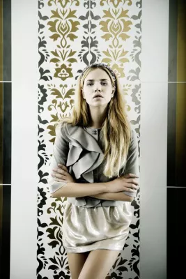 Bild: Raumkultur meets Fashion: Villeroy & Boch Fliesen kooperiert mit dem Modedesigner Kilian Kerner