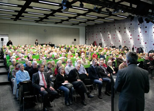 GenerationenHochschule erklärte moderne Behandlungsmöglichkeiten bei Arthrose Bild: GenerationenHochschule erklärte moderne Behandlungsmöglichkeiten bei Arthrose