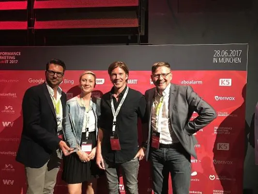 ad agents gewinnt DRIVE Award 2017 Bild: ad agents gewinnt DRIVE Award 2017