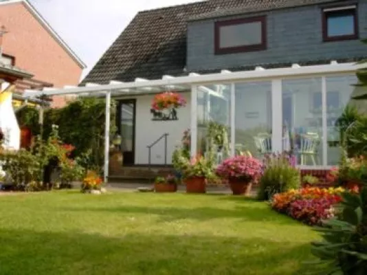 Bild: Wintergarten und Überdachung