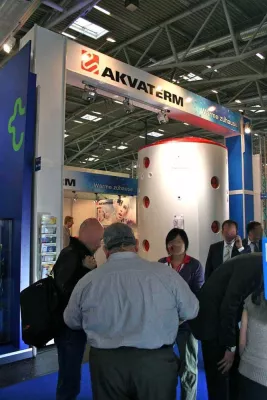 Bild: Akvaterm präsentierte Solarschichtenspeicher von 800 bis 10.000 Liter